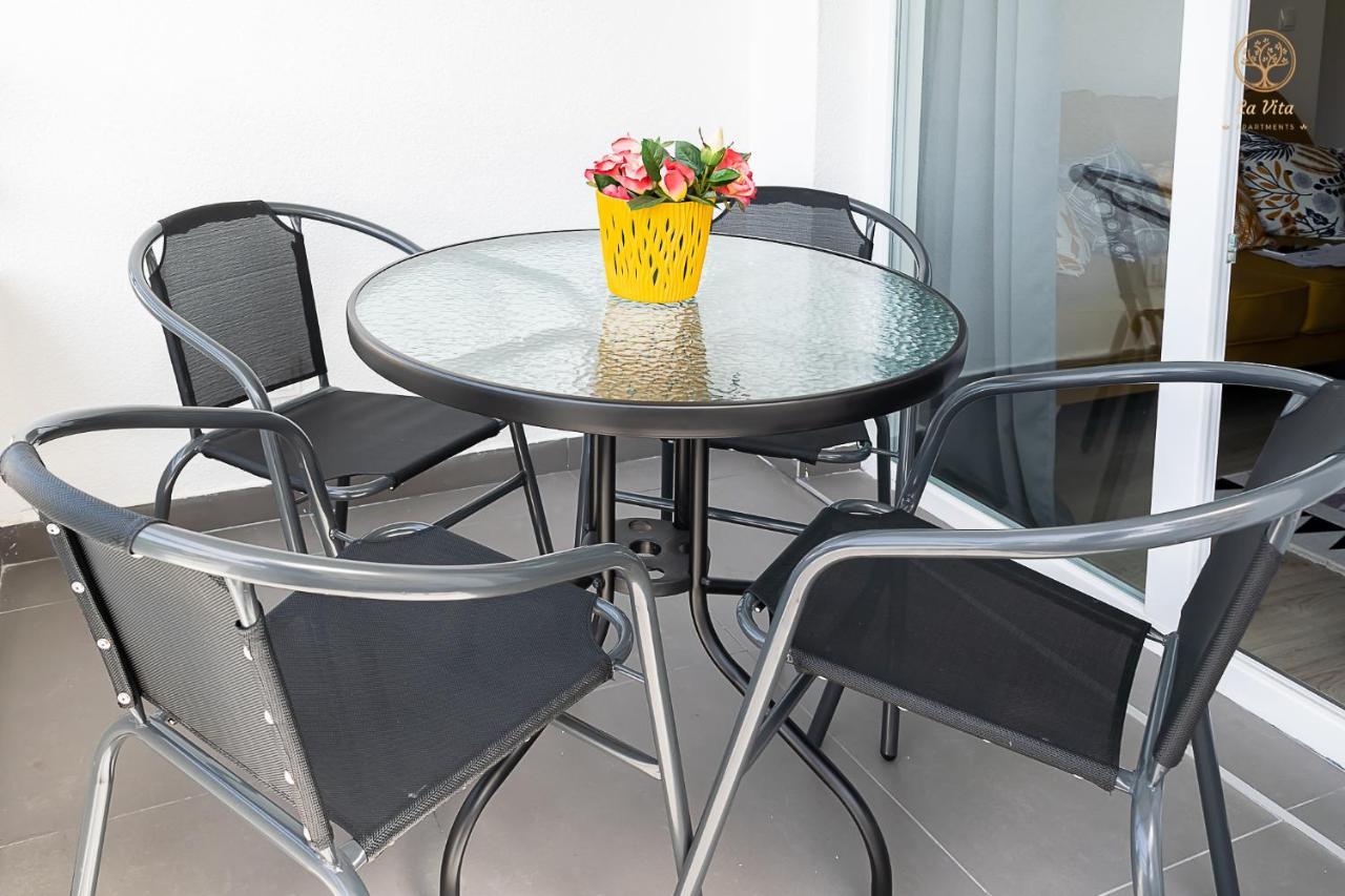 Appartement La 1 *